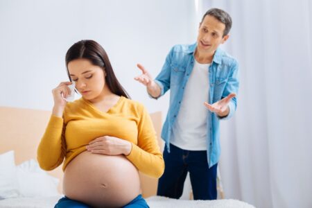 nepodporujúci partner v tehotenstve
