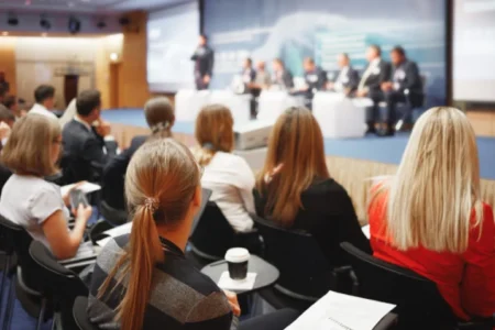 Konferencia v BA