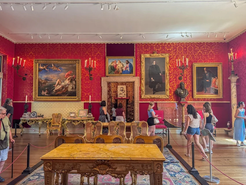 michellemaria_pitzel-museum-8911216_1280