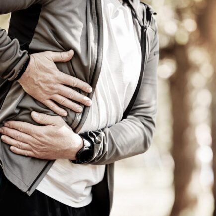 bolesť pod ľavým rebrom